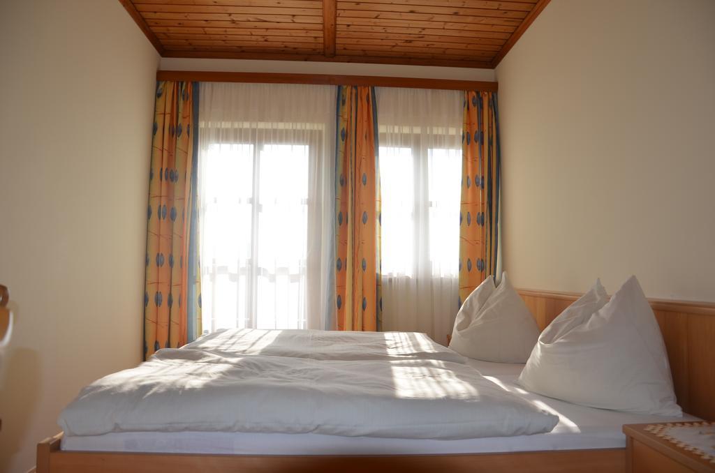 Urlaub Am Kraeutlhof In Mariapfarr Διαμέρισμα Δωμάτιο φωτογραφία